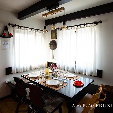 Vakantiehuis Pet&family Friendly House Viktorija - House Near Golica With Triglav View