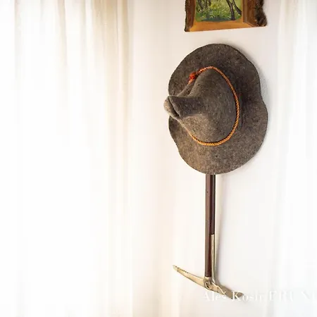 Pet & Family Friendly House Viktorija - House Near Golica With Triglav View Сasa de vacaciones *