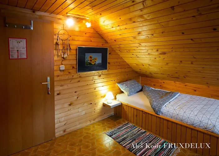 Pet & Family Friendly House Viktorija - House Near Golica With Triglav View * יסניצה