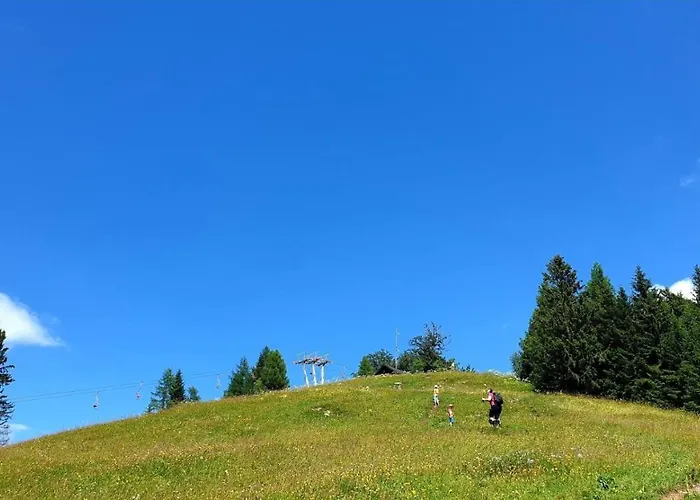 Pet & Family Friendly House Viktorija - House Near Golica With Triglav View בית נופש *